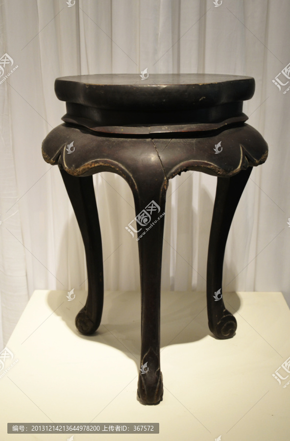 黑漆桃形凳,,,古代家具