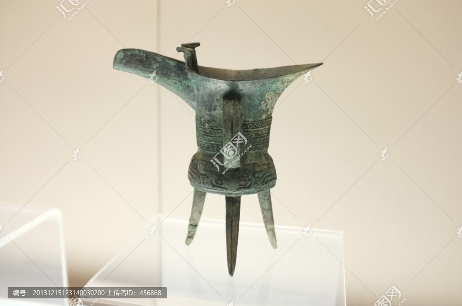 兽面纹爵