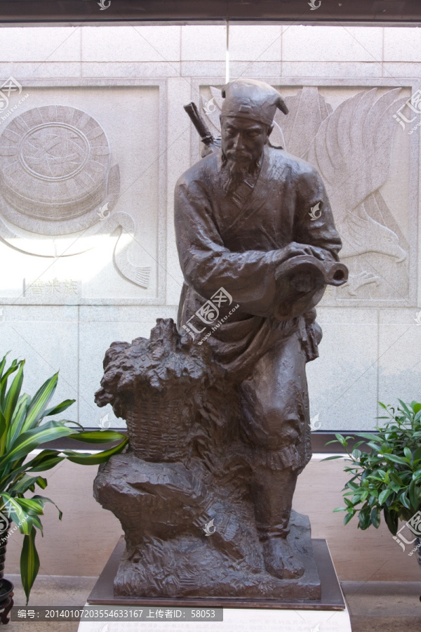 李时珍雕像