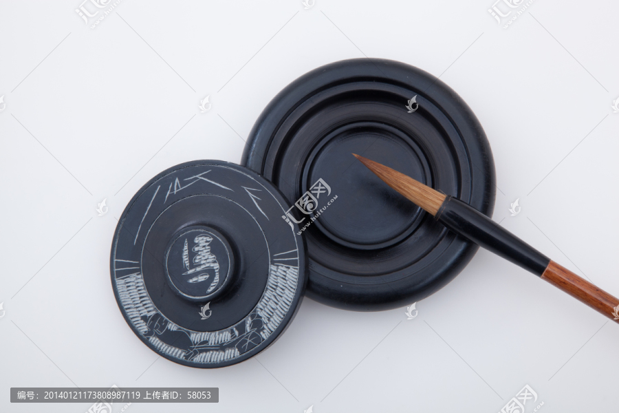 砚台与毛笔