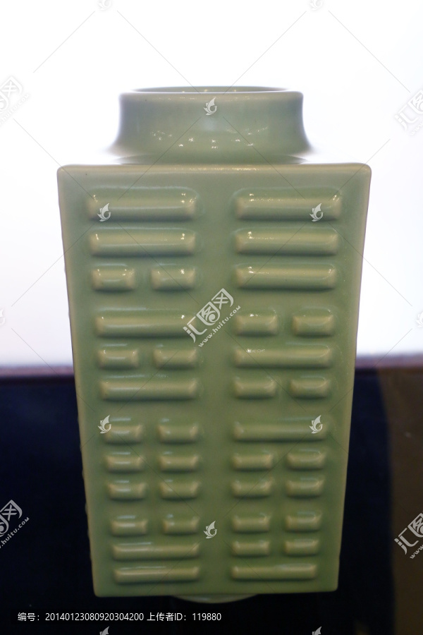 绿釉琮式瓶
