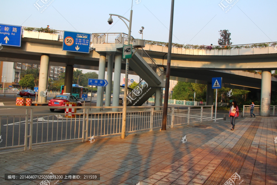 笋岗东路人行天桥