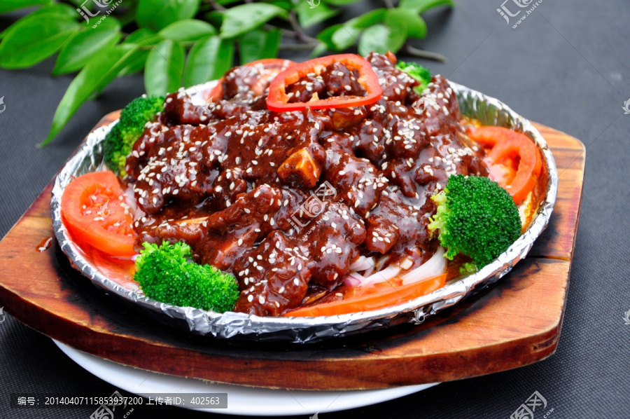 铁板牛仔骨
