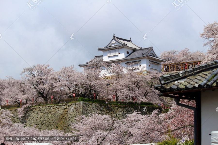 津山城