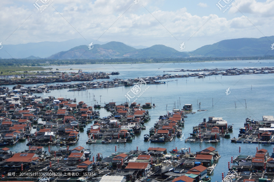 海南疍家渔排民俗风景