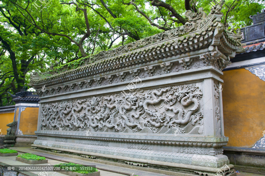 法雨禅寺九龙壁
