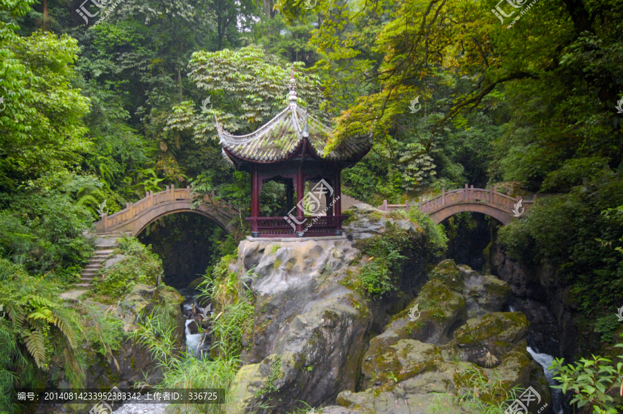 峨眉山清音阁