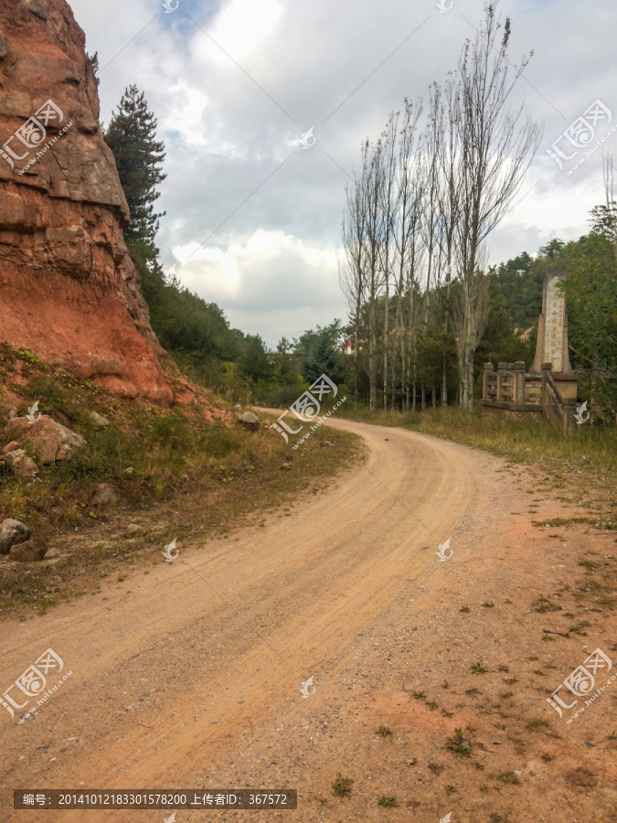 乡村道路,山区交通,砂石路面