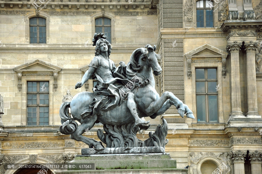 欧洲骑马雕塑