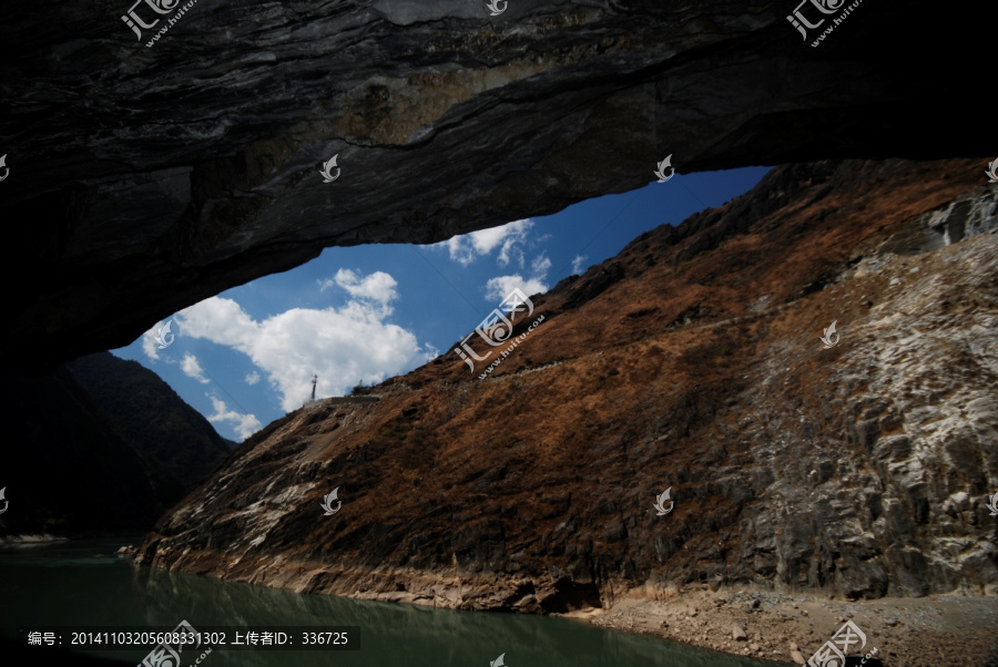 丽江虎跳峡,虎口栈道