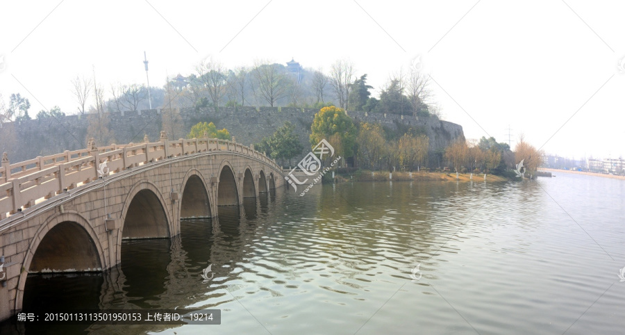 南京狮子山护城河