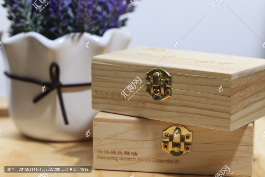 木盒