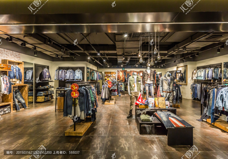 牛仔男装专卖店