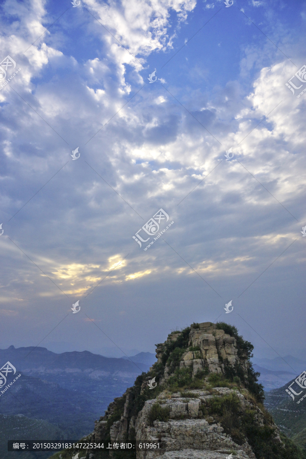 山峰,晚霞