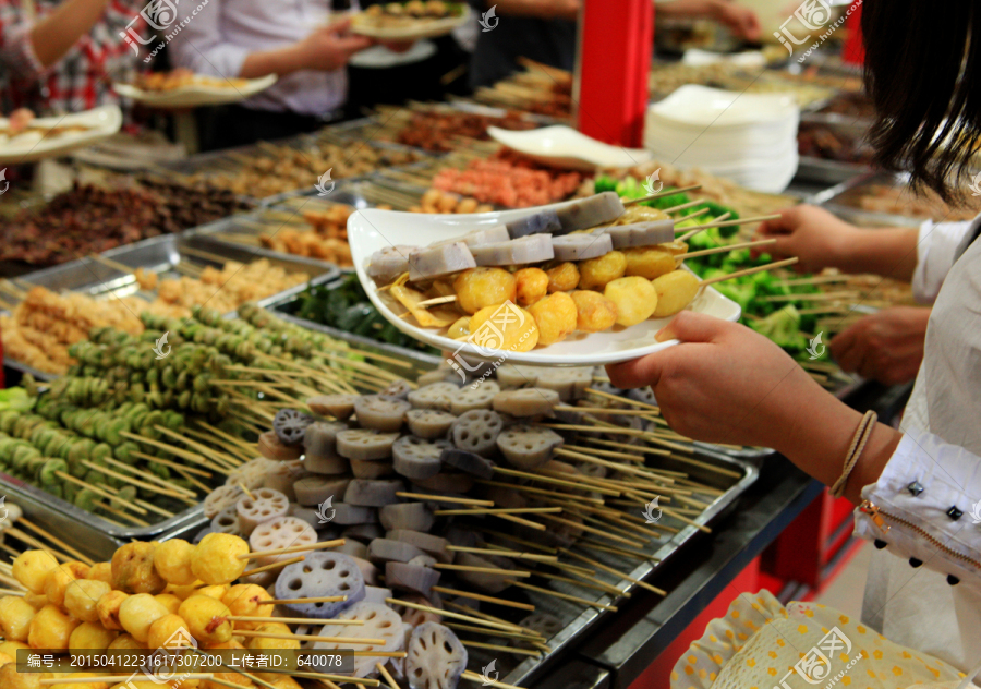 串串香,选菜