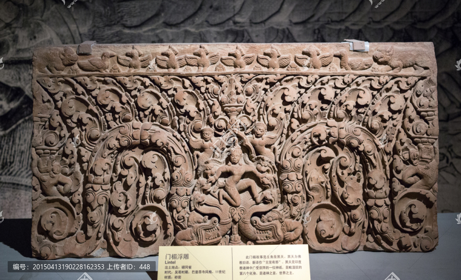 门楣浮雕,吴哥浮雕,巴普寺风格