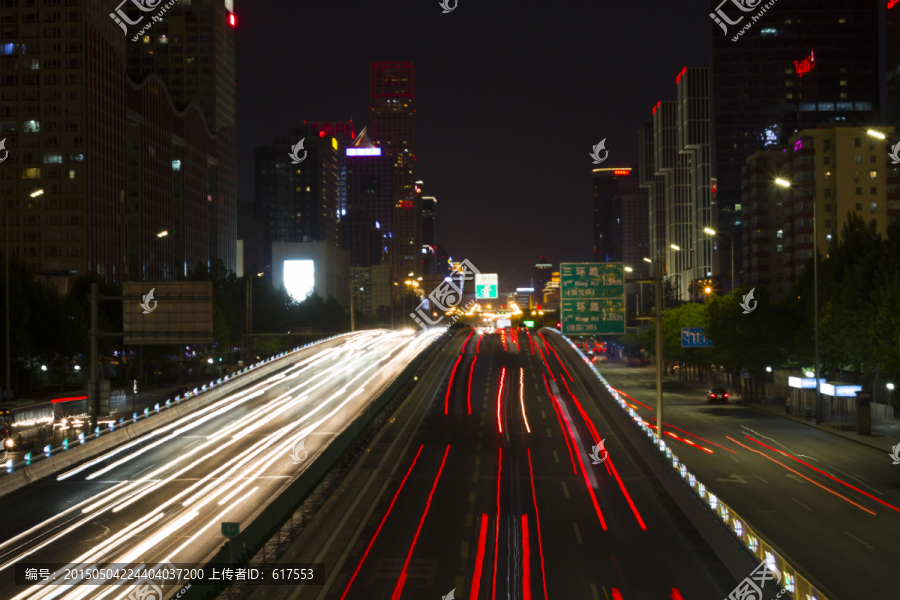 都市夜晚车流