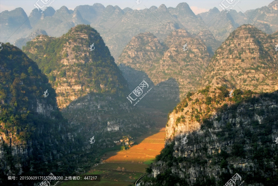 万峰林耕地