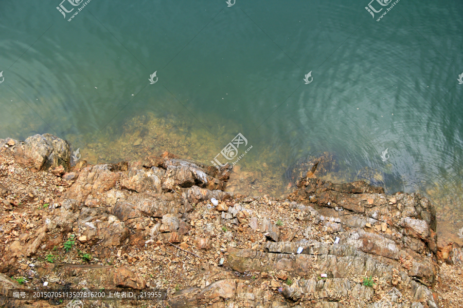 湖水,岸礁