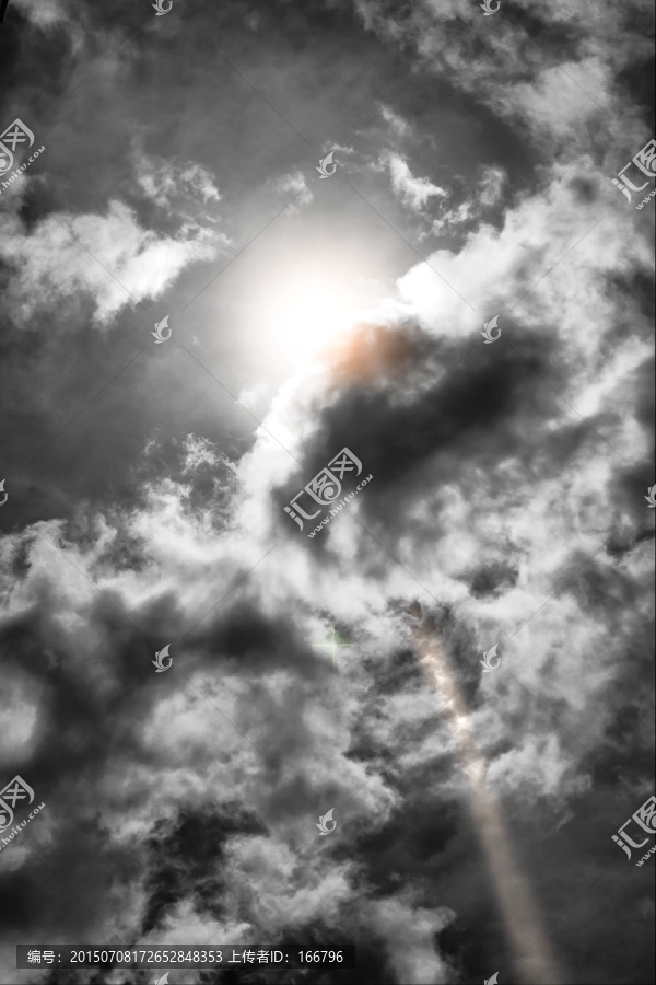 太阳与云