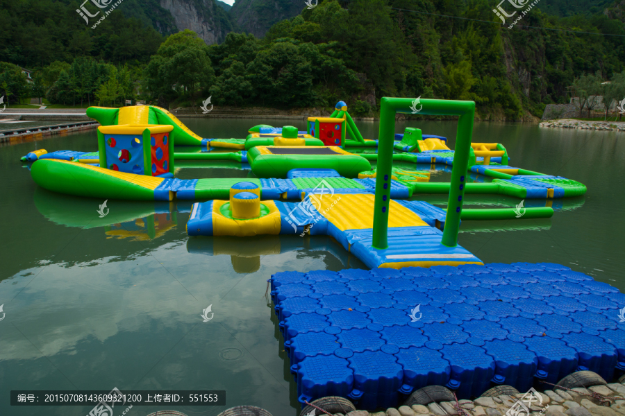 水上城堡