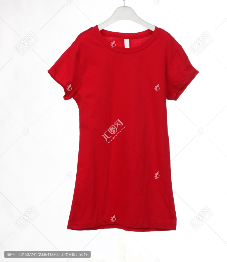 红色T恤