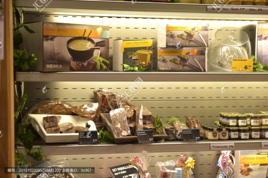 荷兰超市肉制品柜台