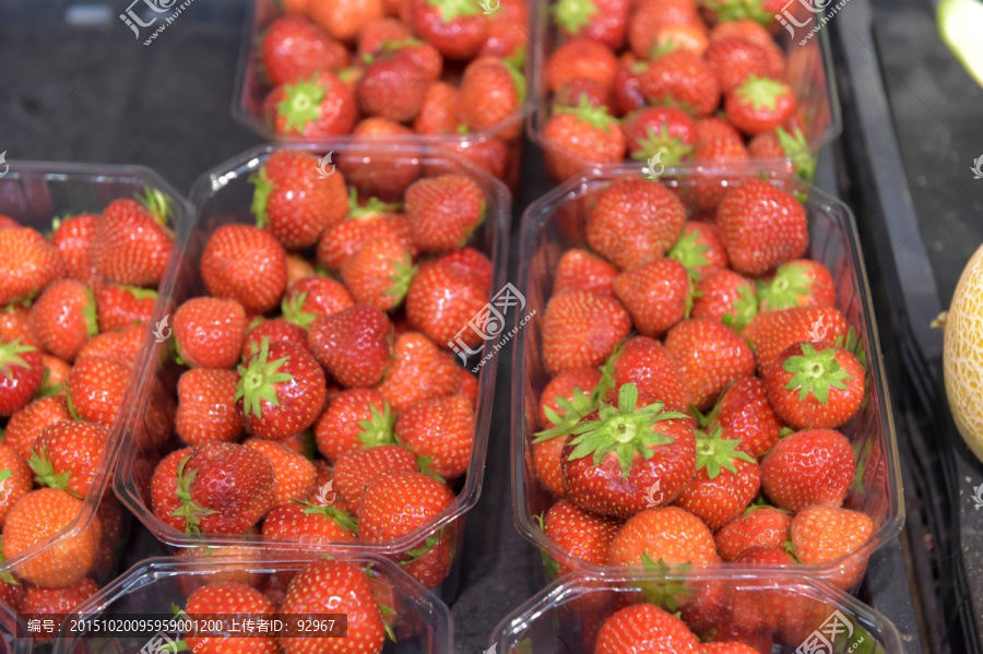 荷兰超市果蔬,草莓