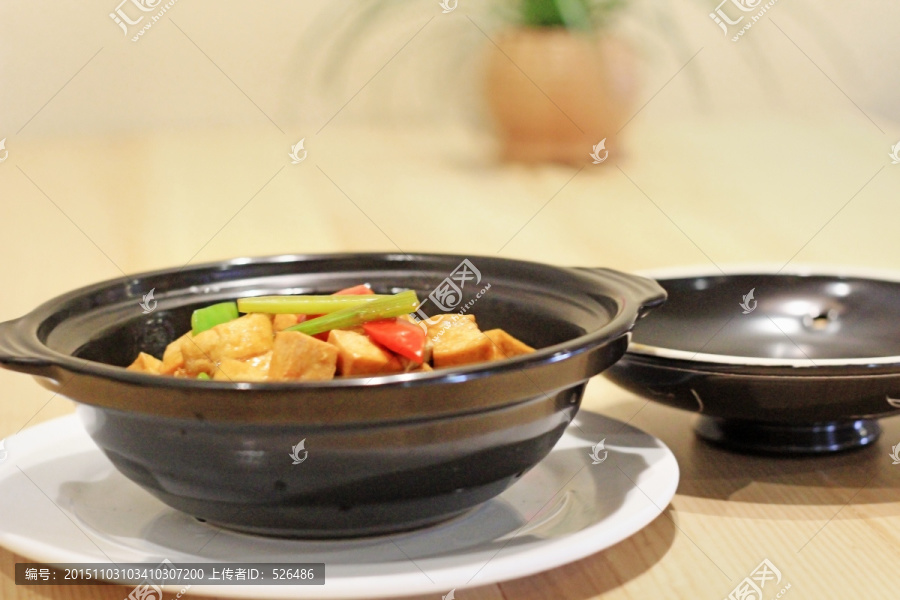 砂锅豆腐