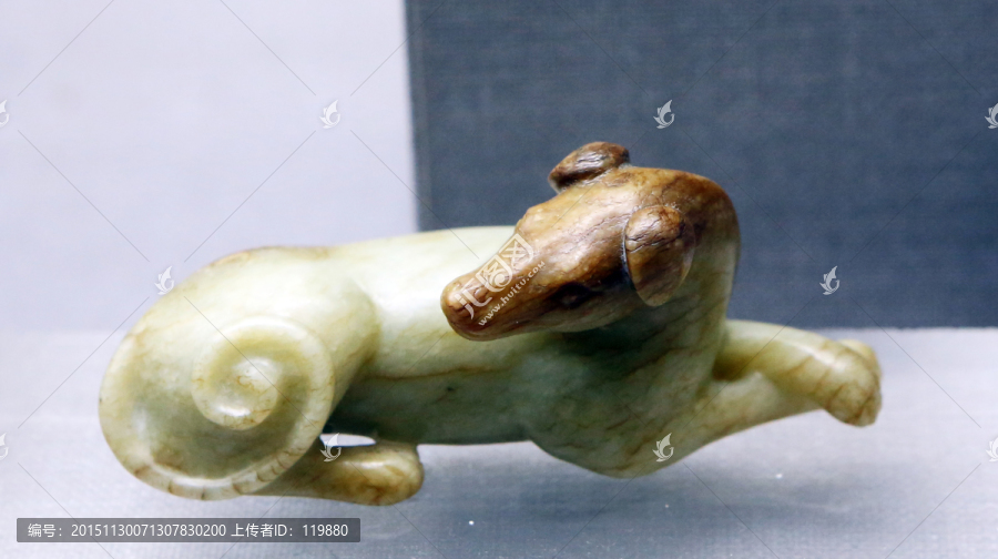 唐代玉卧狗