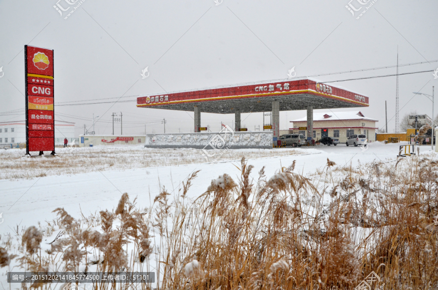 加油站,的雪景