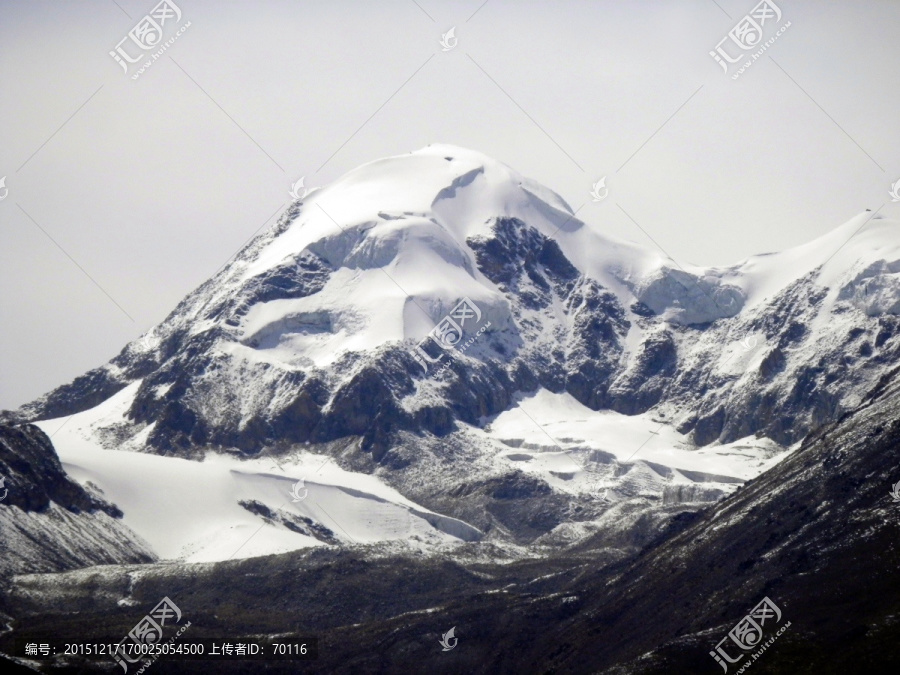 念青唐古拉山脉主峰