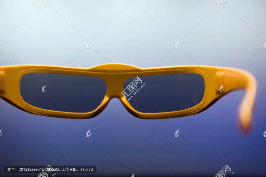 4D眼镜