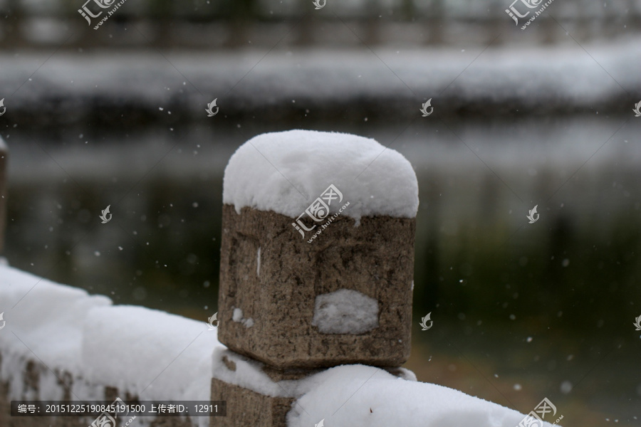 雪景,柱子
