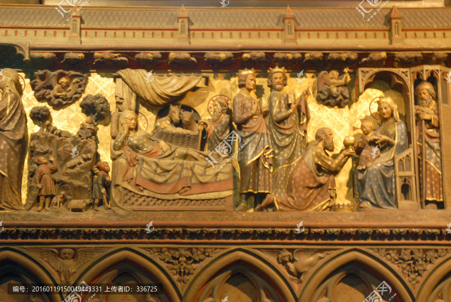 巴黎圣母院,圣经故事雕塑群
