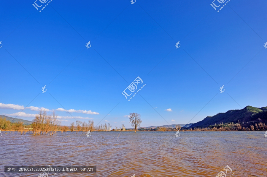 高原湖泊,念湖