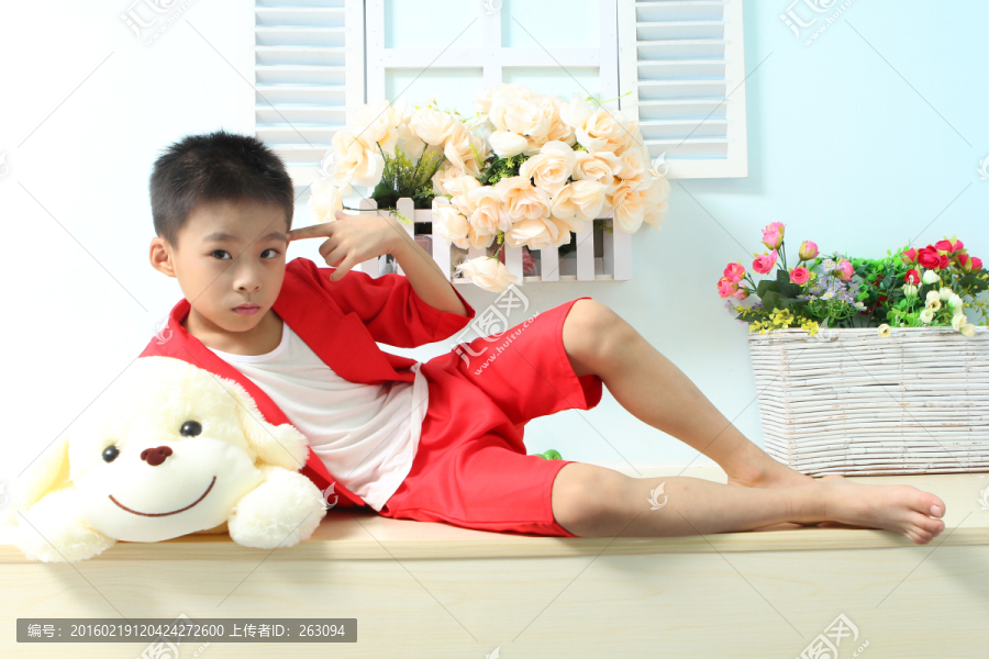 小男孩,小学生