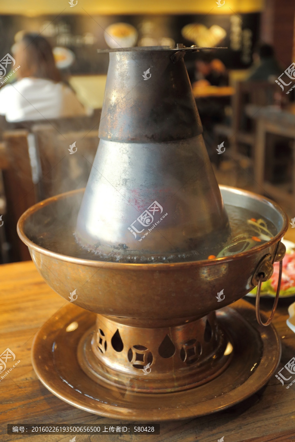 传统火锅