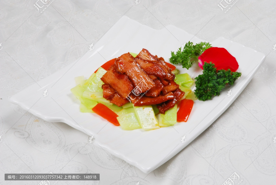 猪脯肉炒莴笋片