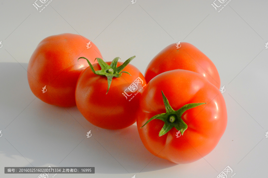 四个西红柿