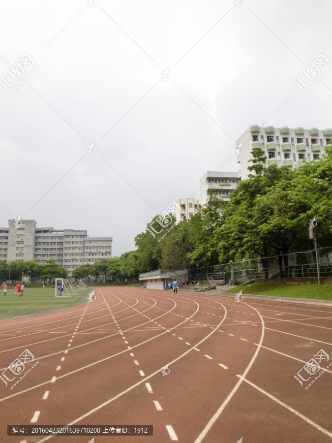塑胶跑道