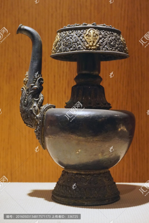 藏传佛教文物,银净水瓶