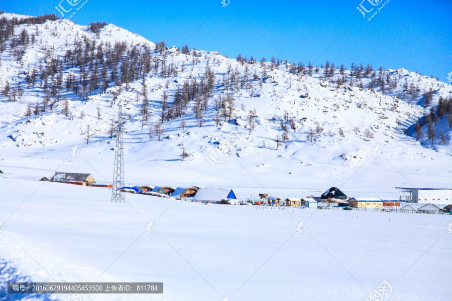 阿勒泰山区禾木雪景