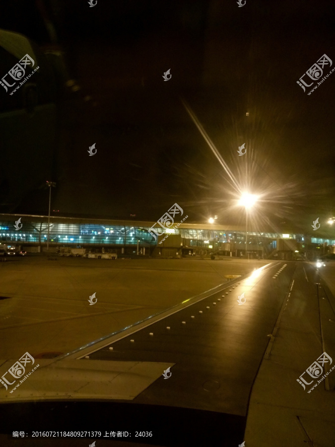 飞机场,夜景