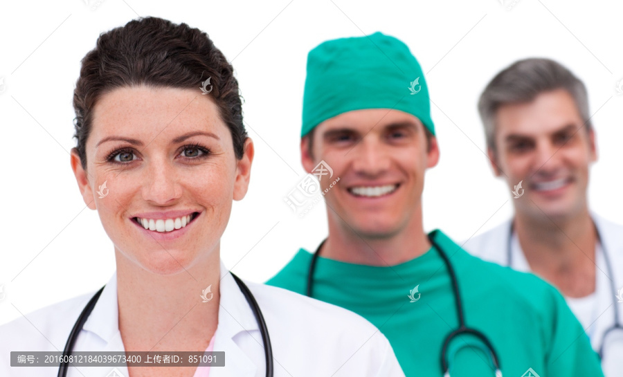 微笑的三位医生