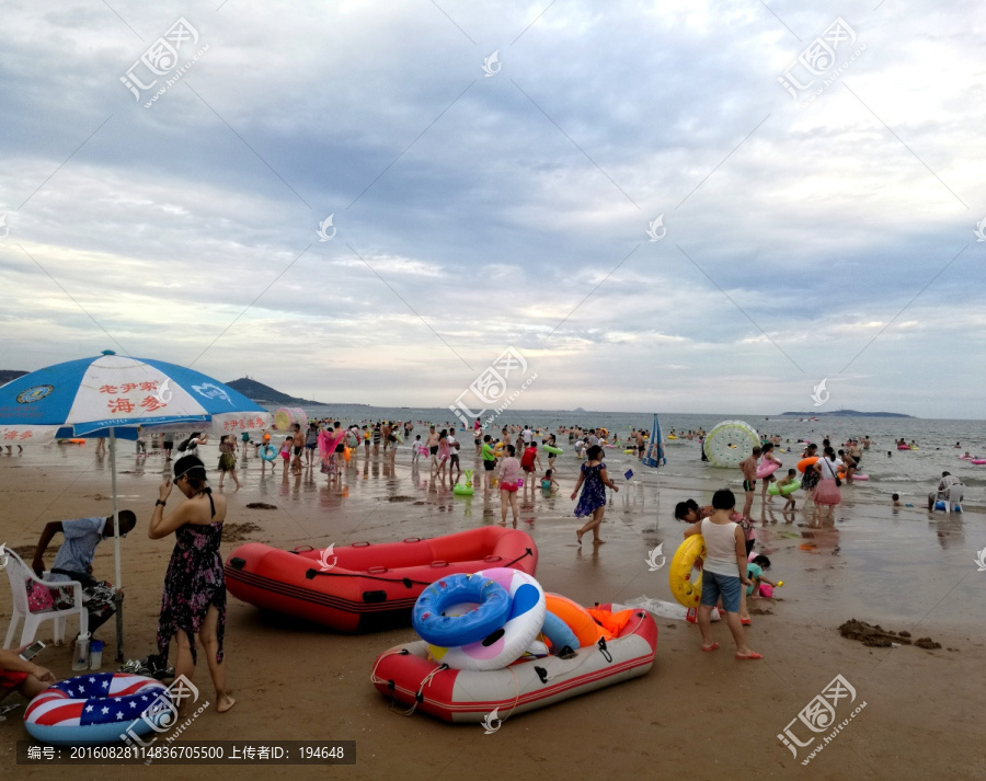青岛海滨浴场
