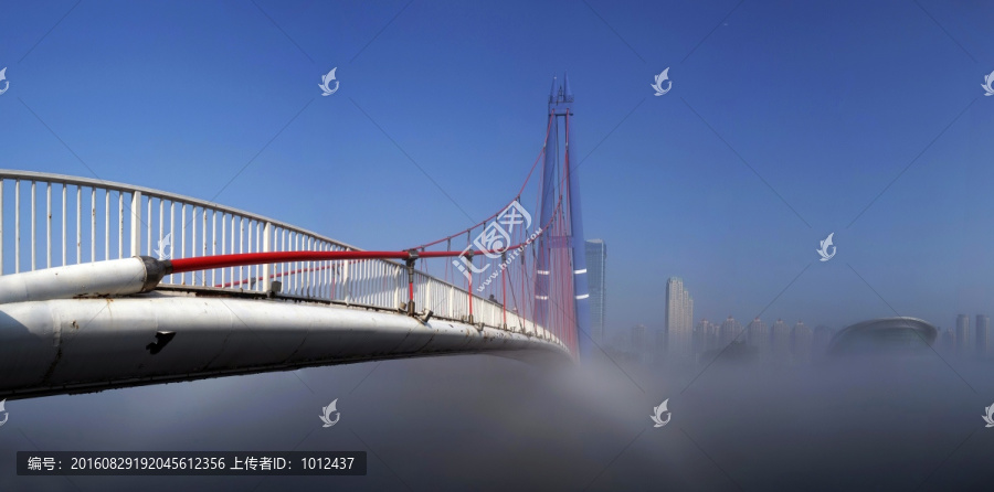 雾起挑月桥