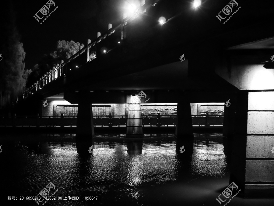 嘉兴南湖夜景