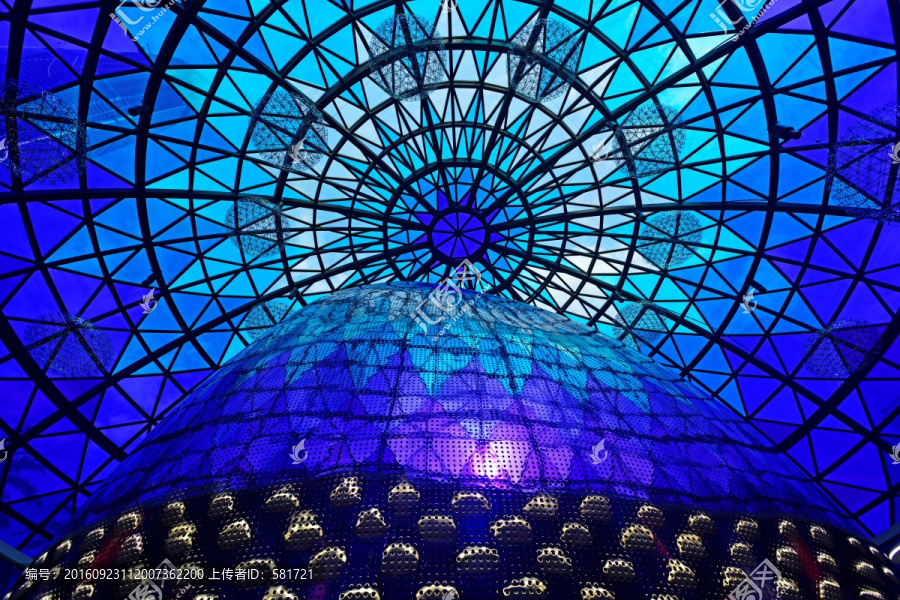 武汉商务区地铁站,艺术玻璃