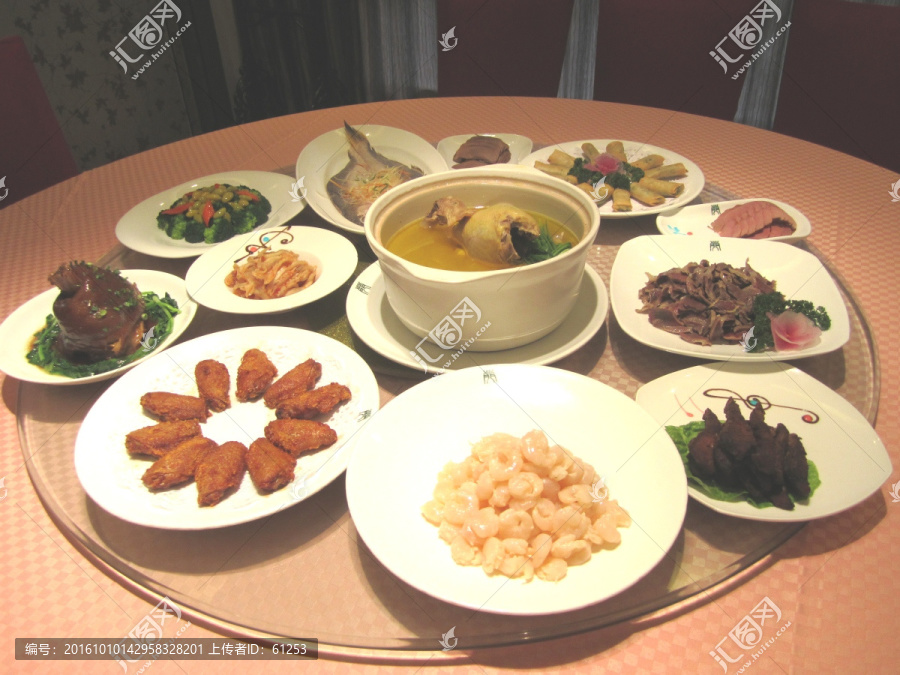 一桌年夜饭